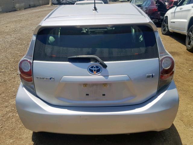 JTDKDTB33E1562630 - 2014 TOYOTA PRIUS C SILVER photo 9