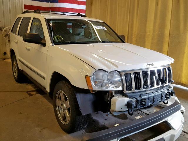 1J4HR58225C521989 - 2005 JEEP GRAND CHER WHITE photo 1