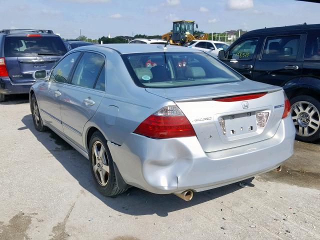 JHMCN36556C003470 - 2006 HONDA ACCORD HYB SILVER photo 3