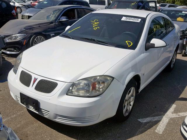 1G2AS18H597150953 - 2009 PONTIAC G5 WHITE photo 2
