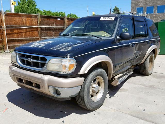 1FMZU74E7YZC03724 - 2000 FORD EXPLORER E BLACK photo 2