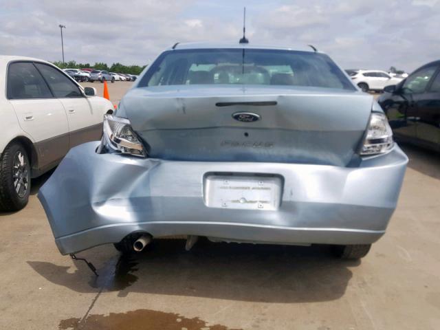 1FAHP34N88W244872 - 2008 FORD FOCUS S/SE BLUE photo 9