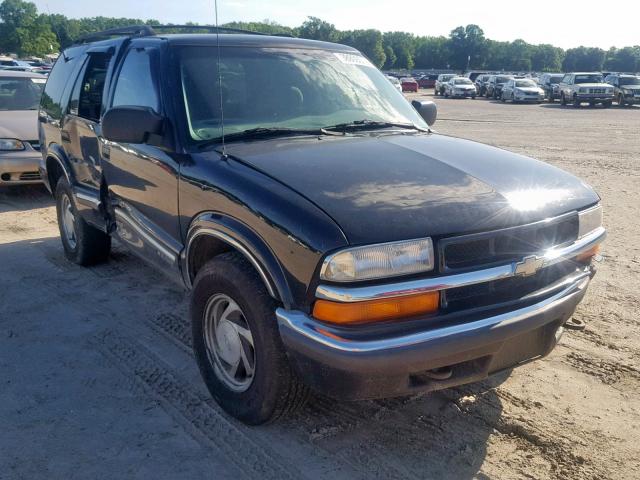 1GNDT13W512168521 - 2001 CHEVROLET BLAZER BLACK photo 1