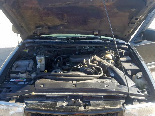 1GNDT13W512168521 - 2001 CHEVROLET BLAZER BLACK photo 7