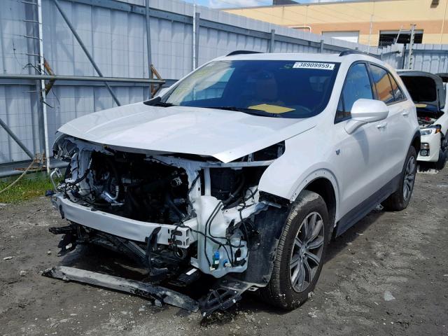 1GYFZFR41KF112535 - 2019 CADILLAC XT4 SPORT WHITE photo 2