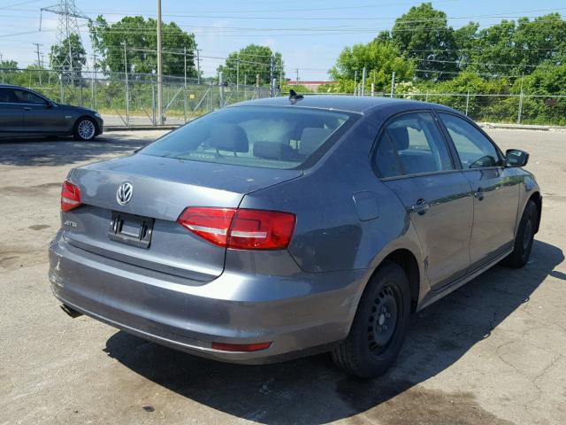 3VW2K7AJ9FM277347 - 2015 VOLKSWAGEN JETTA BASE GRAY photo 4