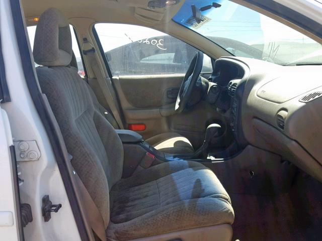 1G2WK52J41F213396 - 2001 PONTIAC GRAND PRIX WHITE photo 5