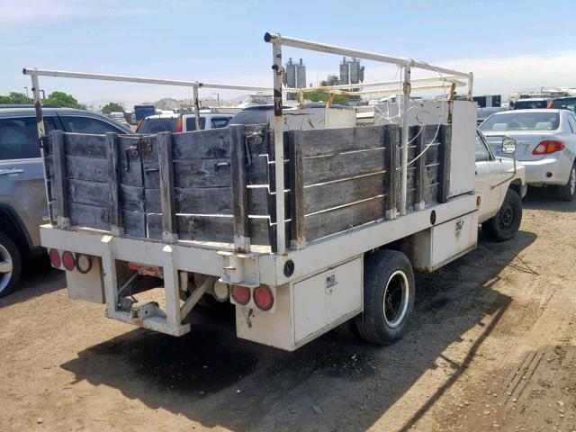 JT5RN75T7G0003844 - 1986 TOYOTA PICKUP CAB WHITE photo 4