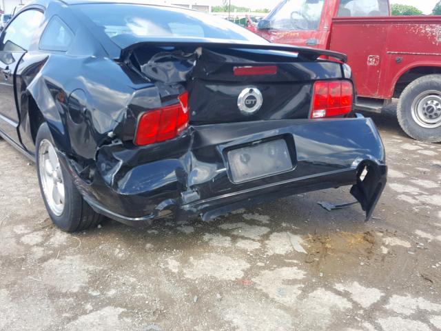 1ZVHT82H685164652 - 2008 FORD MUSTANG GT BLACK photo 9