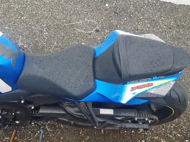 JS1GR7MA4F2100125 - 2015 SUZUKI GSX-R750 BLUE photo 6