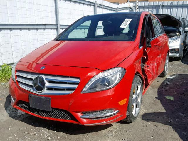 WDDMH4EB1EJ198011 - 2014 MERCEDES-BENZ B250 RED photo 2