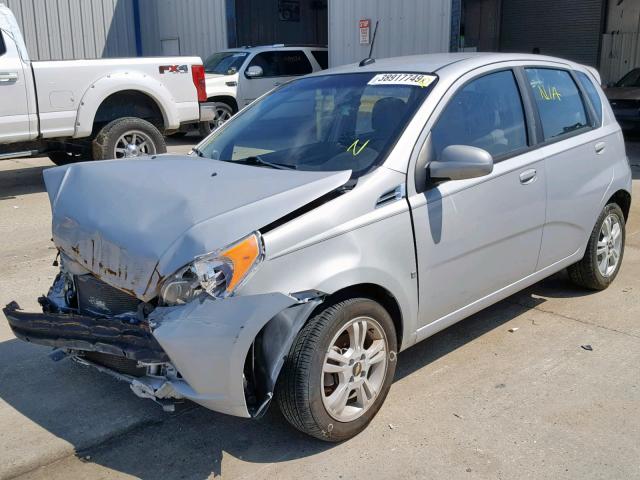 KL1TD66E69B650306 - 2009 CHEVROLET AVEO LS SILVER photo 2