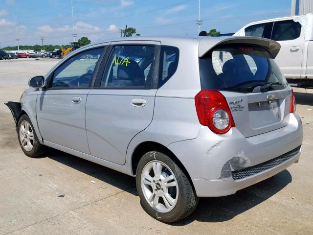 KL1TD66E69B650306 - 2009 CHEVROLET AVEO LS SILVER photo 3