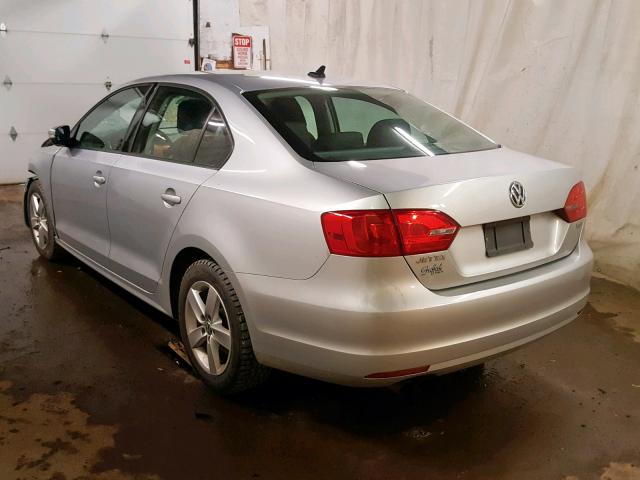 3VW3L7AJ3CM408625 - 2012 VOLKSWAGEN JETTA TDI SILVER photo 3