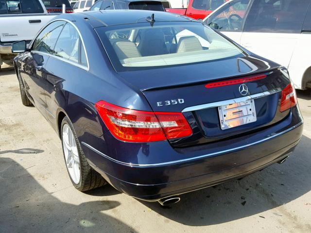 WDDKJ5KB4CF139265 - 2012 MERCEDES-BENZ E 350 BLUE photo 3