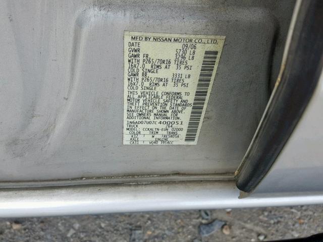 1N6AD07U07C400051 - 2007 NISSAN FRONTIER C SILVER photo 10