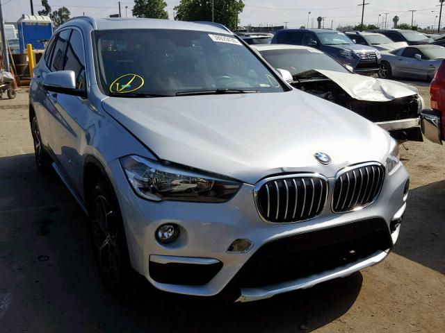 WBXHU7C37J5H42962 - 2018 BMW X1 SDRIVE2 Күміс фото 1