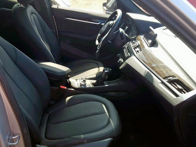 WBXHU7C37J5H42962 - 2018 BMW X1 SDRIVE2 Күміс фото 5