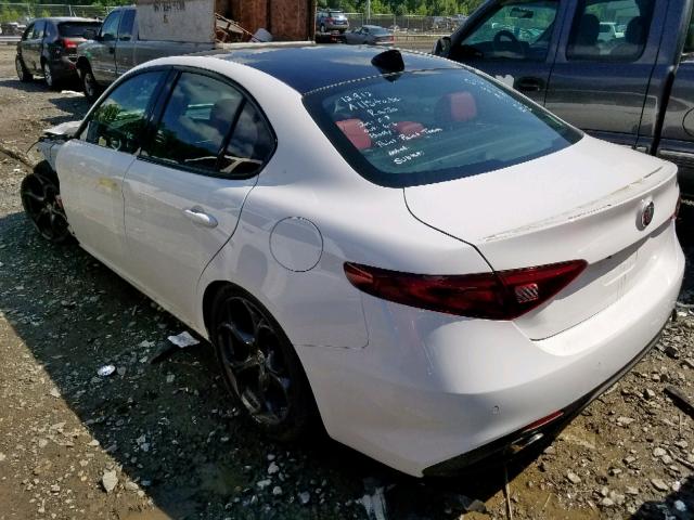 ZARFAEEN6H7540888 - 2017 ALFA ROMEO GIULIA TI WHITE photo 3