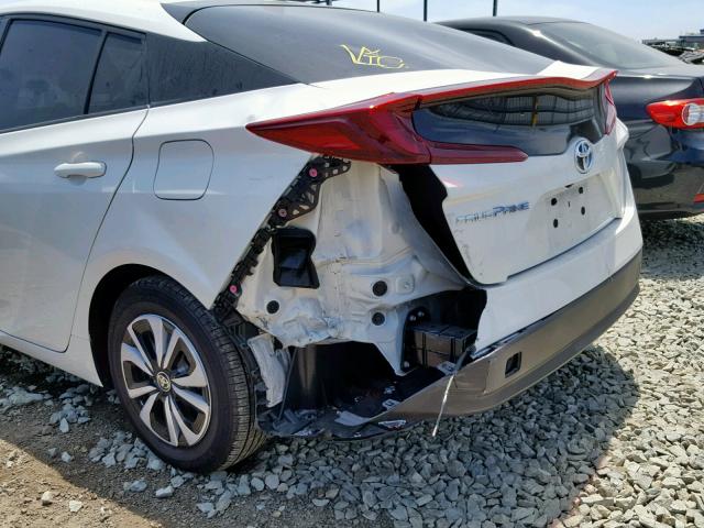 JTDKARFP4J3089389 - 2018 TOYOTA PRIUS PRIM 白色 照片 9