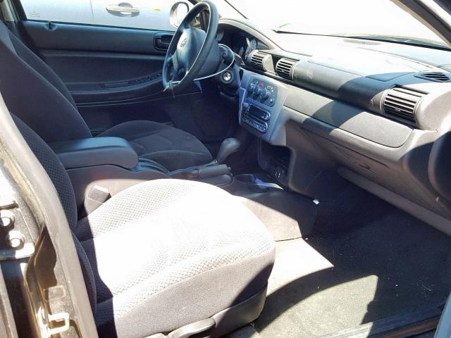 1B3EL46X35N586889 - 2005 DODGE STRATUS SE GRAY photo 5