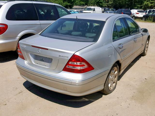 WDBRF84J25F639930 - 2005 MERCEDES-BENZ C 320 4MAT SILVER photo 4