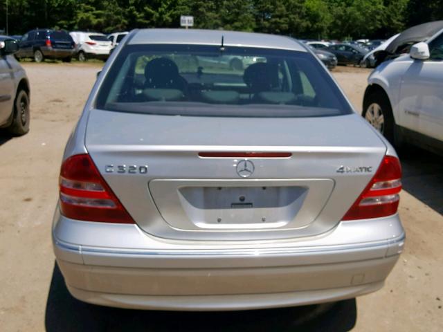 WDBRF84J25F639930 - 2005 MERCEDES-BENZ C 320 4MAT SILVER photo 9