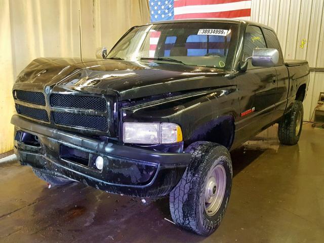 1B7KF23Z3TJ177217 - 1996 DODGE RAM 2500 BLACK photo 2