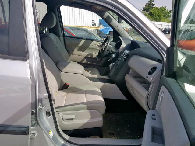 5FNYF4H27DB076840 - 2013 HONDA PILOT LX SILVER photo 5