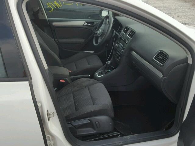 WVWDB7AJ7DW126886 - 2013 VOLKSWAGEN GOLF 白色 照片 5