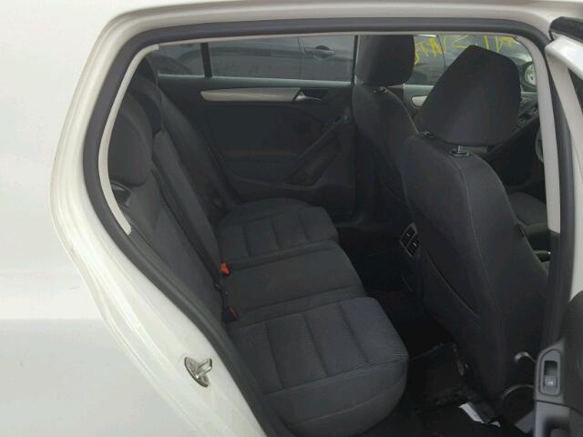 WVWDB7AJ7DW126886 - 2013 VOLKSWAGEN GOLF 白色 照片 6