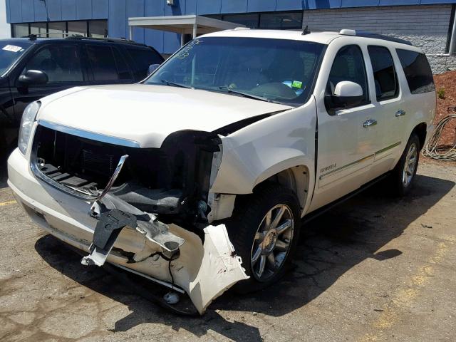 1GKS2MEF9CR244242 - 2012 GMC YUKON XL D WHITE photo 2