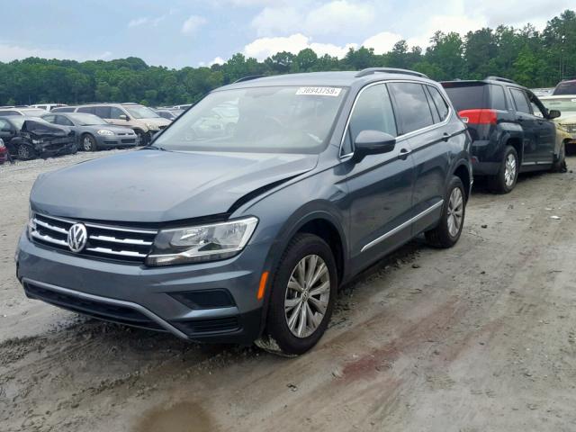 3VV3B7AX2JM106025 - 2018 VOLKSWAGEN TIGUAN SE GRAY photo 2