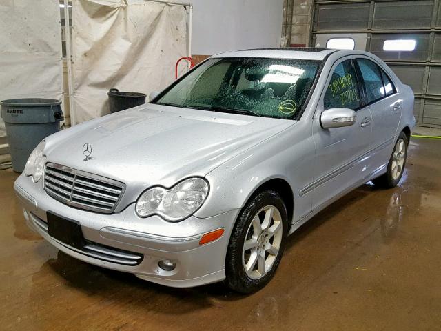 WDBRF92J47F919280 - 2007 MERCEDES-BENZ C 280 4MAT SILVER photo 2