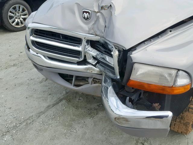 1B7GL22X1WS612829 - 1998 DODGE DAKOTA SILVER photo 9