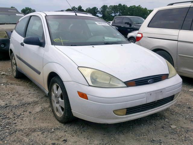 3FAFP31302R141059 - 2002 FORD FOCUS ZX3 WHITE photo 1