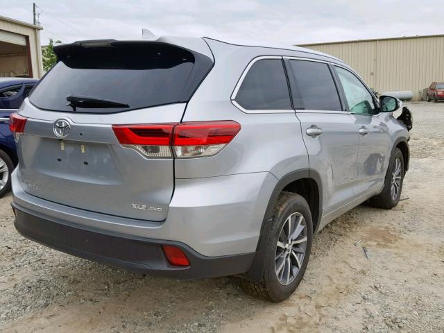 5TDJZRFH2JS559026 - 2018 TOYOTA HIGHLANDER SILVER photo 4