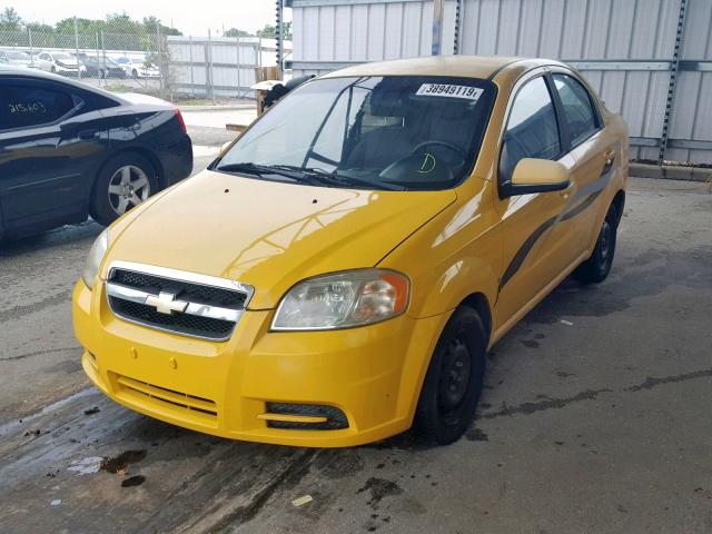 KL1TD56E89B378934 - 2009 CHEVROLET AVEO LS YELLOW photo 2