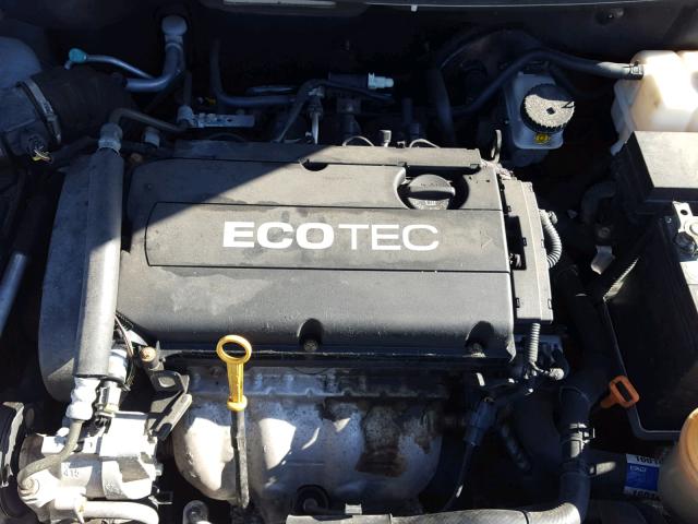 KL1TD5DE1BB133093 - 2011 CHEVROLET AVEO LS SILVER photo 7