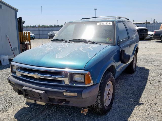 1GNCT18WXSK259550 - 1995 CHEVROLET BLAZER GREEN photo 2