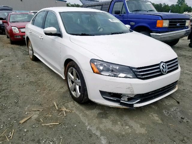 1VWAT7A3XFC088122 - 2015 VOLKSWAGEN PASSAT S WHITE photo 1