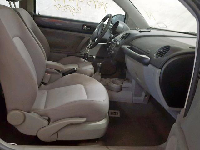 3VWCK21C33M443950 - 2003 VOLKSWAGEN NEW BEETLE ნაცრისფერი ფოტო 5