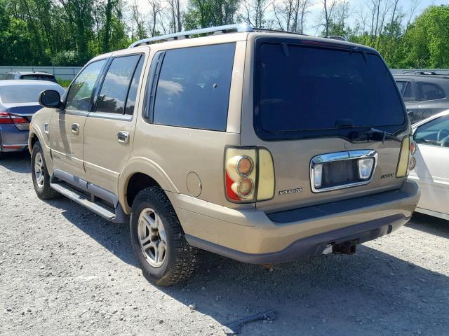 5LMPU28L8WLJ29388 - 1998 LINCOLN NAVIGATOR GOLD photo 3