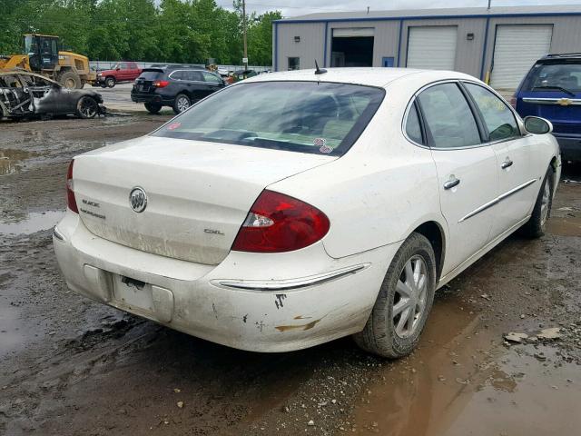 2G4WD582561235259 - 2006 BUICK LACROSSE C WHITE photo 4