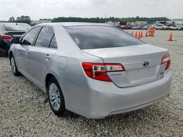 4T1BD1FK3CU049407 - 2012 TOYOTA CAMRY HYBR SILVER photo 3