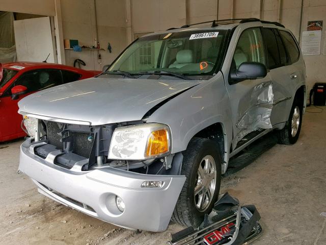 1GKDT13S872118263 - 2007 GMC ENVOY SILVER photo 2