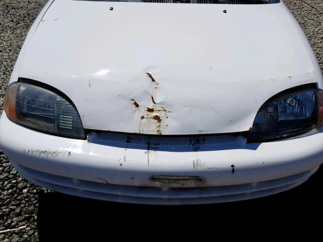 2C1MR522016713876 - 2001 CHEVROLET METRO LSI WHITE photo 9