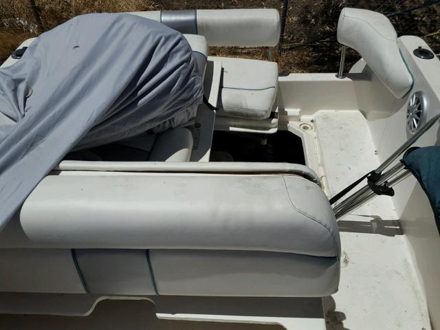 SERA5024A494 - 1994 SEAR BOAT WHITE photo 6