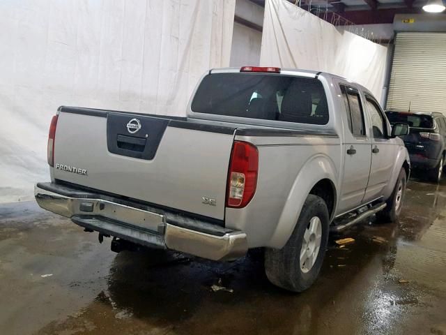 1N6AD07U16C470785 - 2006 NISSAN FRONTIER C GRAY photo 4