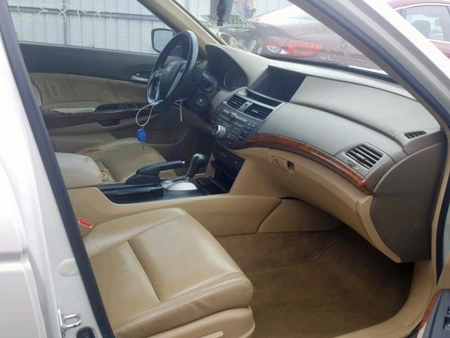 1HGCP36838A020127 - 2008 HONDA ACCORD EXL WHITE photo 5